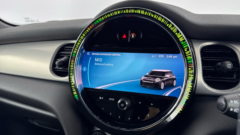 MINI Hatchback 1.5 Cooper Exclusive Premium 5dr Auto Petrol Hatchback